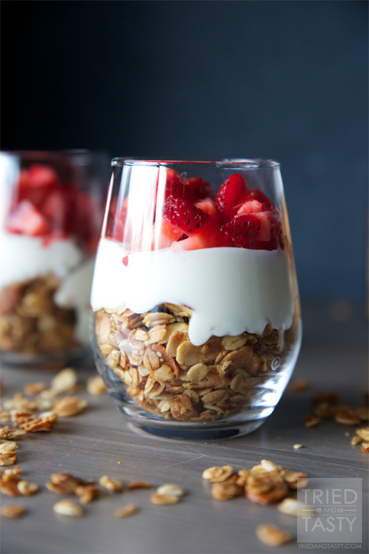 fruit-yogurt-parfait